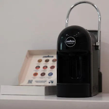 Tramvia Con Parcheggio Privato *